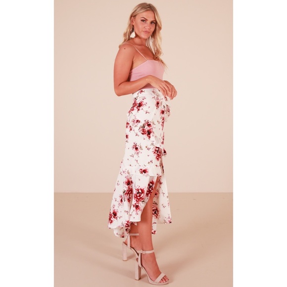 Around Town Skirt NWT - Picture 3 of 6